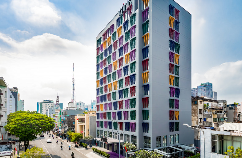 Wink Hotel Saigon Centre façade - Oki Hiroyuki