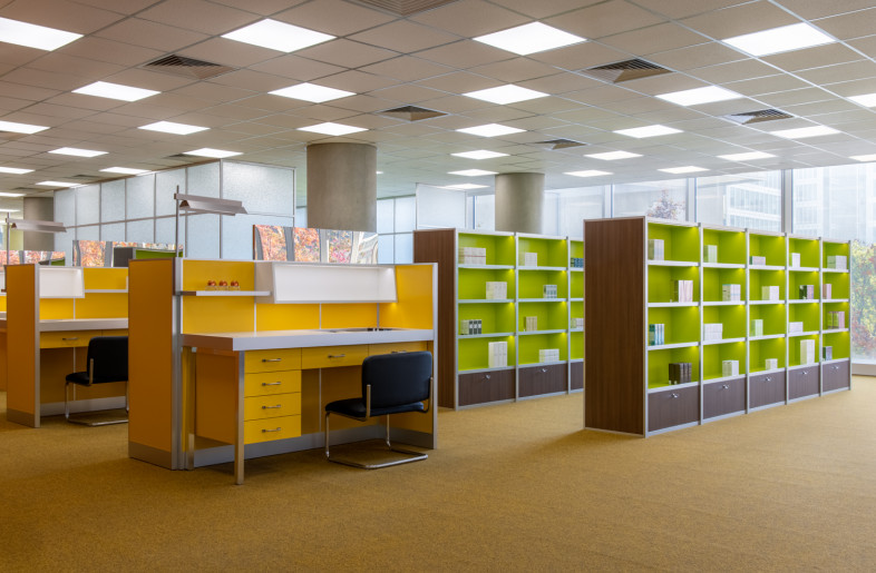 Open space/Display desk - Wen Studio