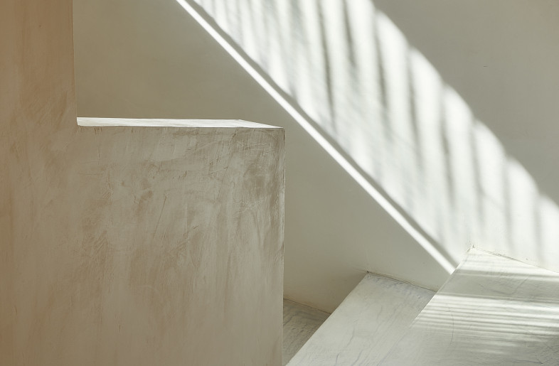 Smooth lime mortar, wall finishind mediterranean style - Jordi Miralles