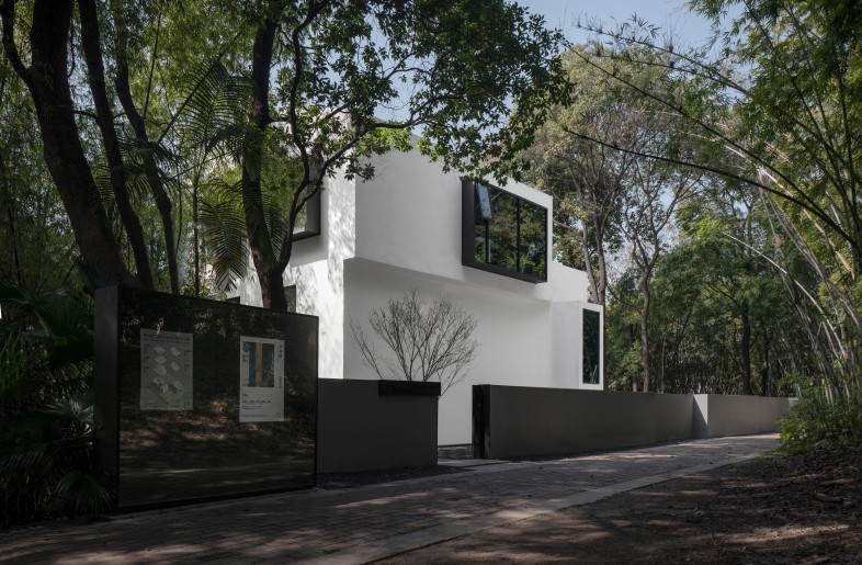 Building exterior view 1 - VCD lab