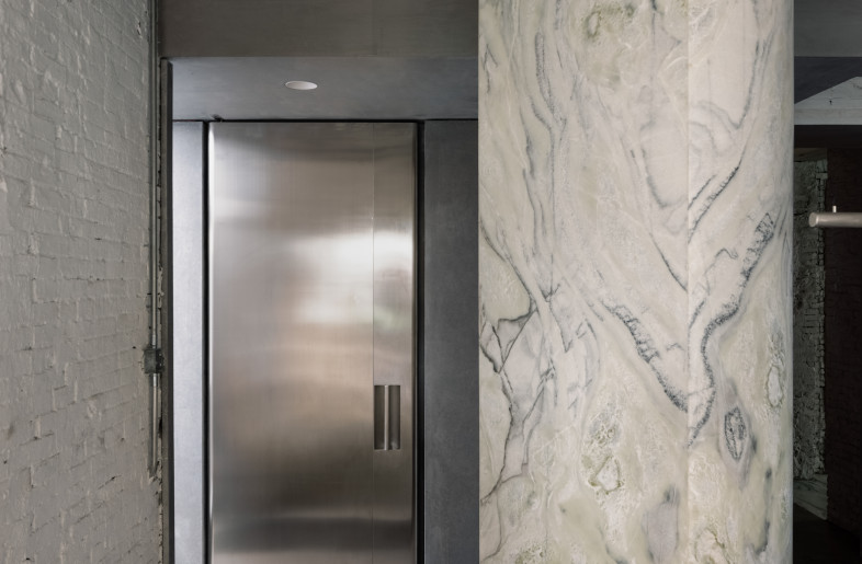 the combination of marble and stainless steel - Wen Studio