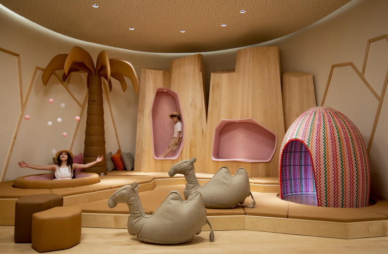 Resting space - Roni Cnaani