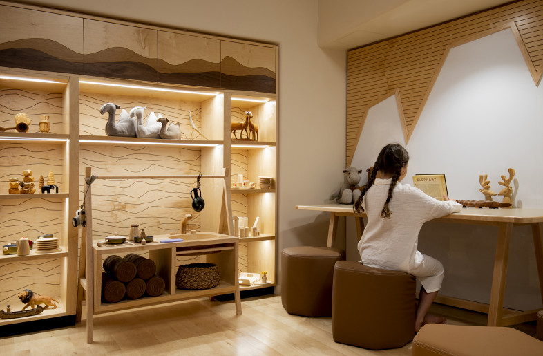 Arts and crafts area - Roni Cnaani