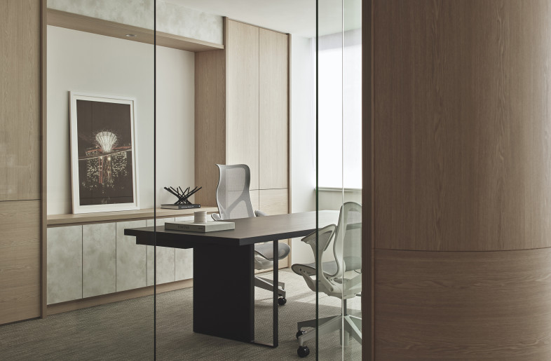 The Director's room welcomes natural daylight. - Studio Periphery