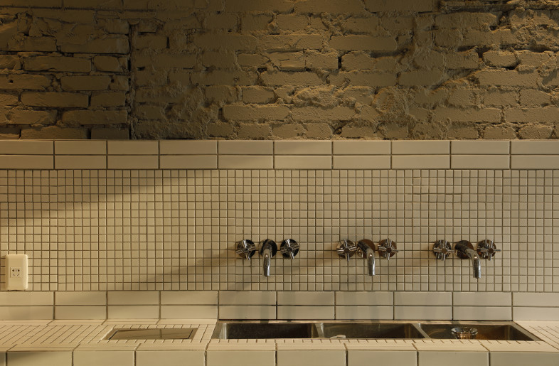 Cleaning area - JIN Weiqi