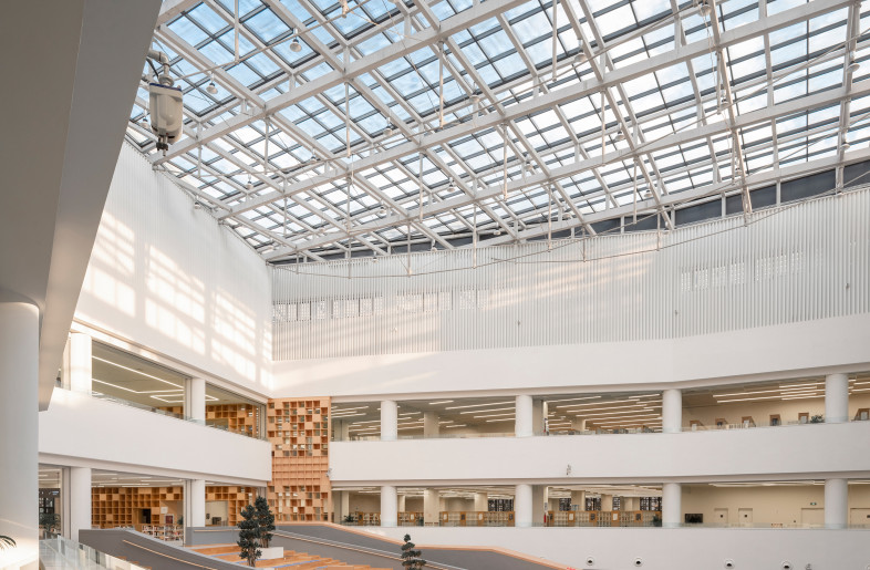 compound space explains public property of library - Photographer: SHI Yunfeng