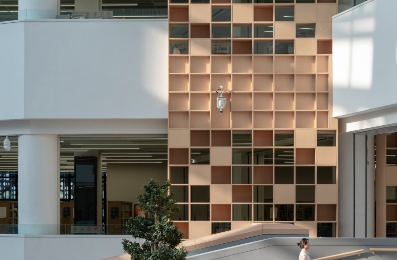 "Book + Shelf" is arranged and composed in the form of a lattice - Photographer: SHI Yunfeng