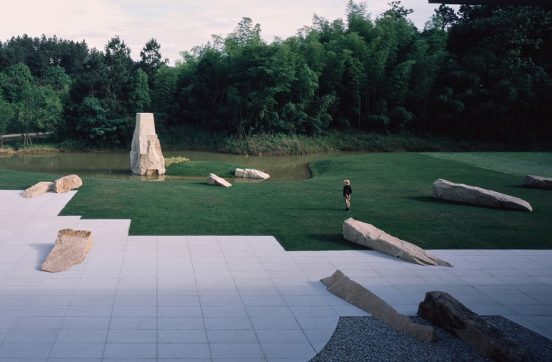 Outer Garden:view to the space from different higher perspectives - Hao Chen