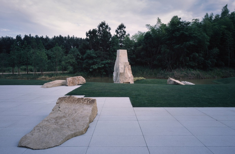 Outer Garden:the sculpture of yellow rust stones creating a spiritual connection between people and nature - Hao Chen