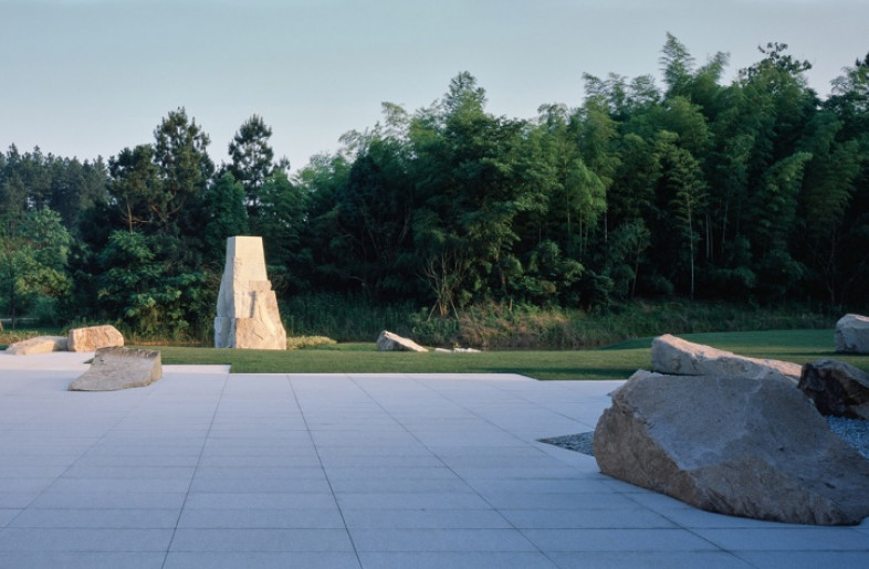 Outer Garden - Hao Chen