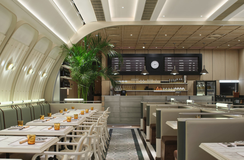 Difference between dining area and water bar area - ingallery