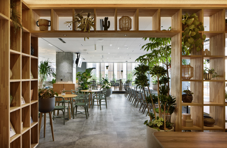 This space was designed to enhance wellbeing, which we consider vital for our worker’s  to collaborate. We aimed to create "A sanctuary where you can deepen your ideas in the forest." To encourage creativity, we designed an extraordinary relaxing space that gives sense of working outside. To blur the boundaries between interior and exterior,  green coverage rate was considered to plan the planting arrangement, artworks reflecting  the expression of fractal arts of nature was installed and outdoor furniture using recycled textures were placed. - SUNROOM