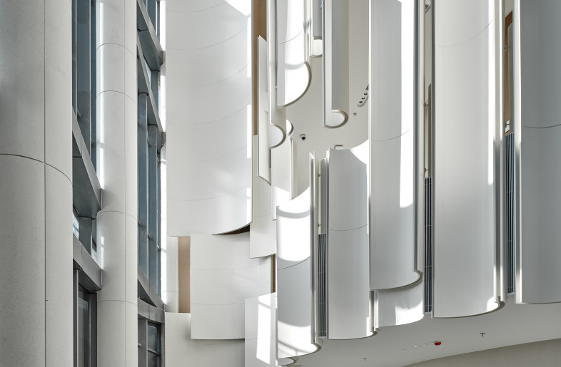 the overlap portions and space between the arcs - Jonathan Leijonhufvud Architectural Photography