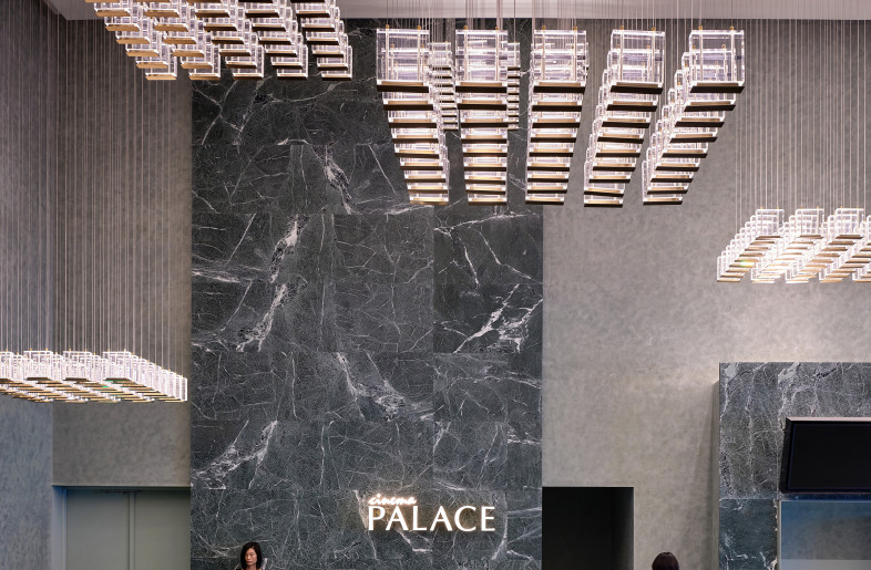 These glass bricks, in combination with metals, are shimmering above people’s heads. - Jonathan Leijonhufvud Architectural Photography