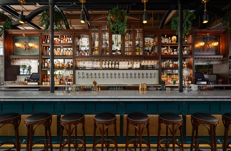 Bar 2 - Kristopher Ilich
