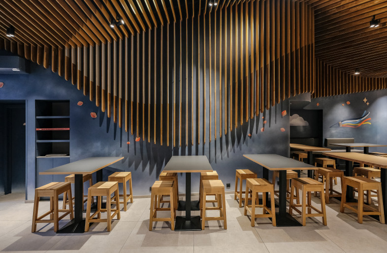 Makisu's 5th outlet takes inspiration from the Koinobori, carp-shaped windsocks traditionally flown in Japan to celebrate Children’s Day - Save As Studio