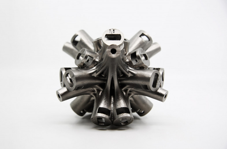 Close up of the central 3D printed stainless steel connection that receives 18 bamboo culms and 6 steel cables. - Dinorah Martinez Schulte