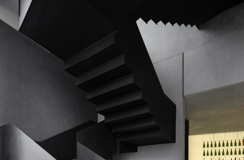 Staircases - Ouyang Yun