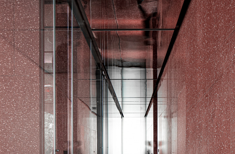 10 corridor - Shaon  Liu