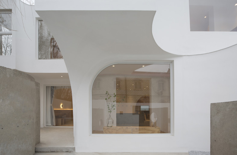 The window outside the tea room - Atelier d'More