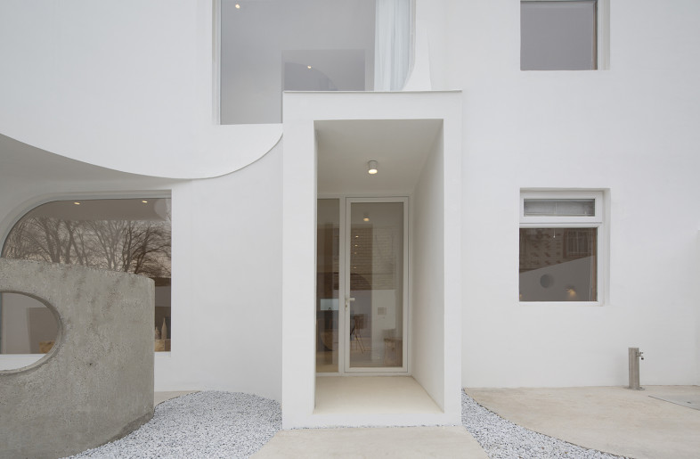 The entrance to the house - Atelier d'More