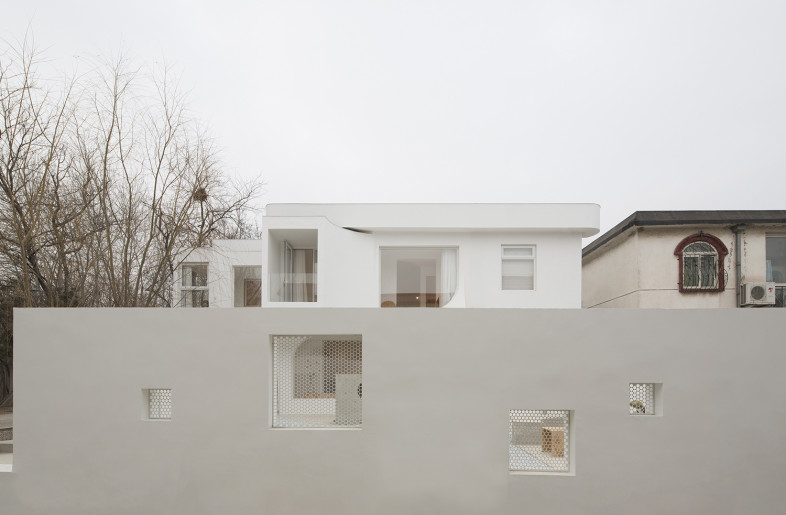 The viewfinder on the south wall - Atelier d'More