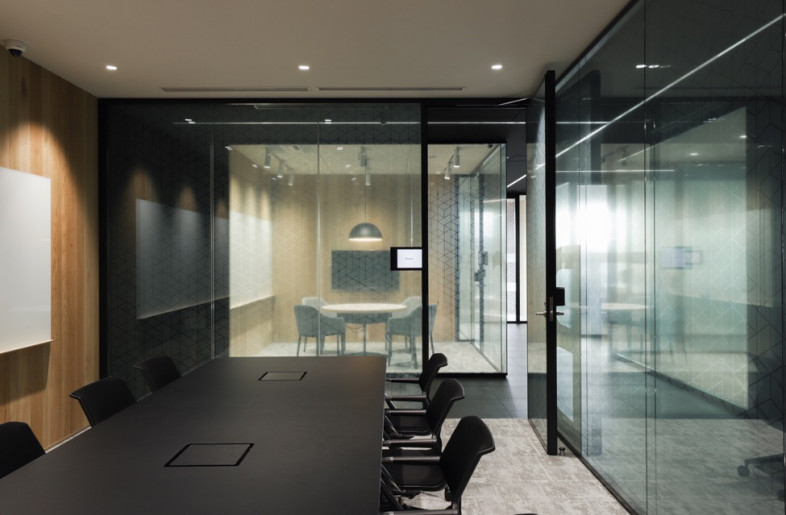 Meetingroom - Hideki Makiguchi