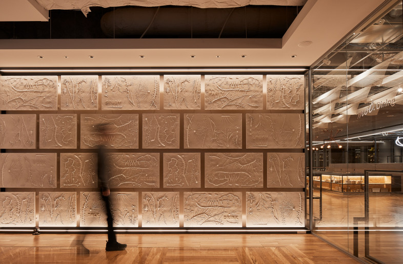 mot. entrance - Keita Yamamoto /Nacasa & Partners