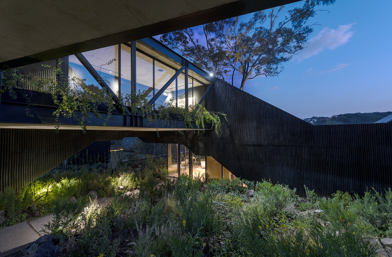 Interior View, patio and living room at the background. - Jaime Navarro