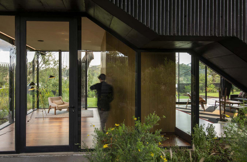 Vestibule and living room - Jaime Navarro