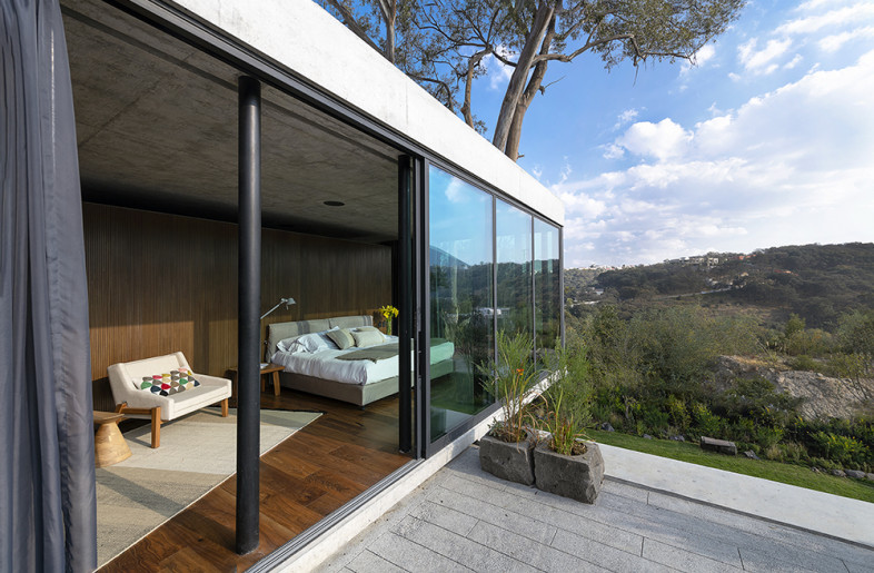 Exterior View, terrace and master bedroom. - Jaime Navarro