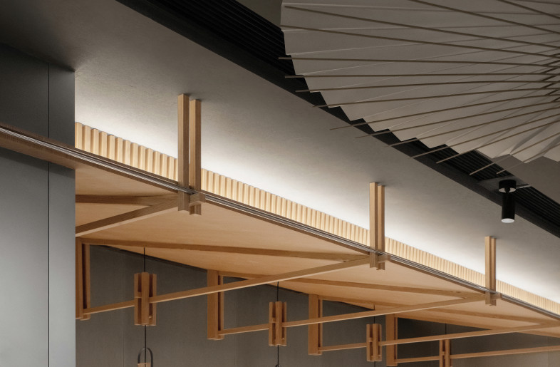 The relationship between the eaves and the umbrella installation. - yuuuunstudio