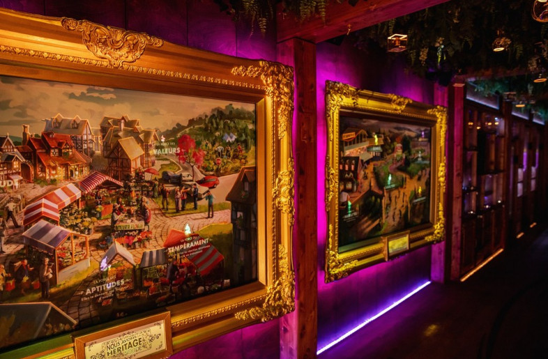 baroque frames in the Klub with video mapping - neodigital