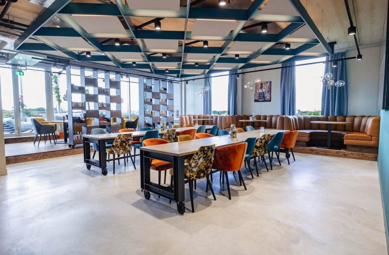 Restaurant - Laura Smithjes
