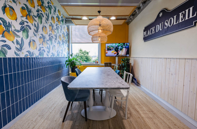 Meetingroom Club Marseille - Laura Smithjes