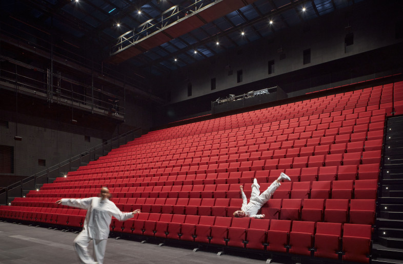 Erkko Hall feat. a state-of-the-art technology for experiencing and performing dance - Tuomas Uusheimo