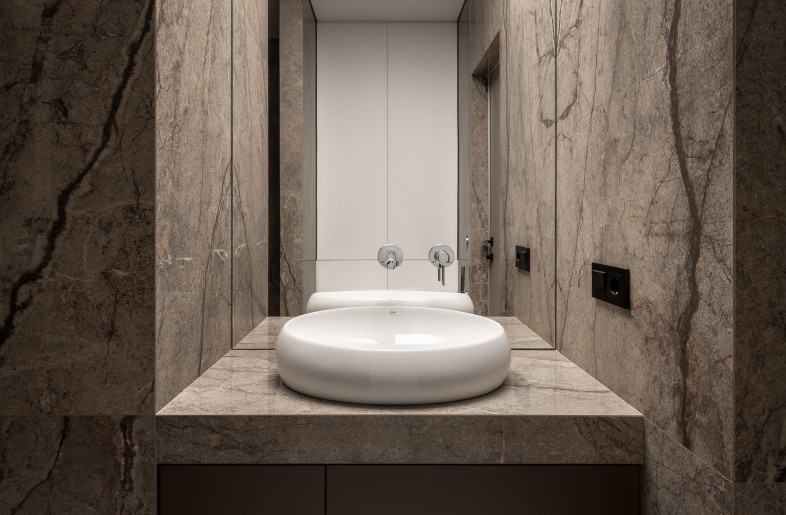 Bathroom - Yevhenii Avramenko