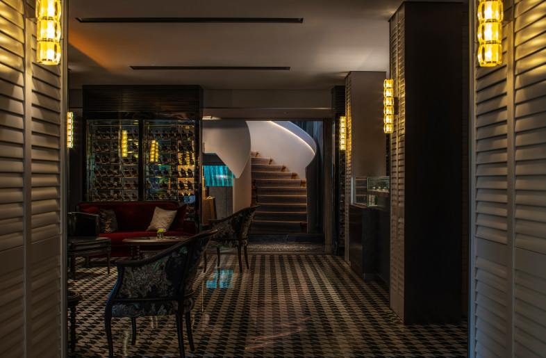 04 Lobby leading to the second floor - Chuan He