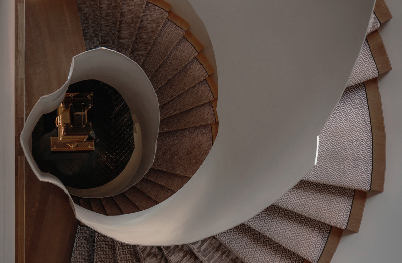 06 Vertical view of the stair - Chuan He