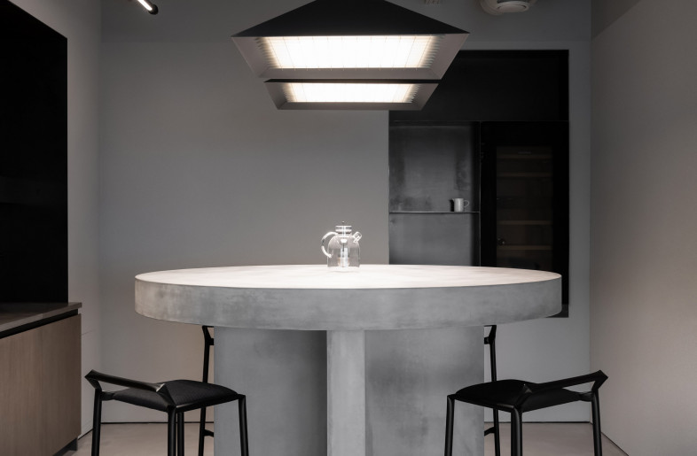 CEO's tea room with custom made table - Ilya Ivanov