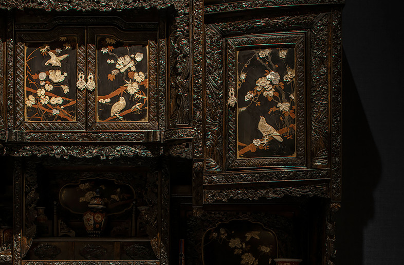 04 Interior decorative cabinet - Chuan He