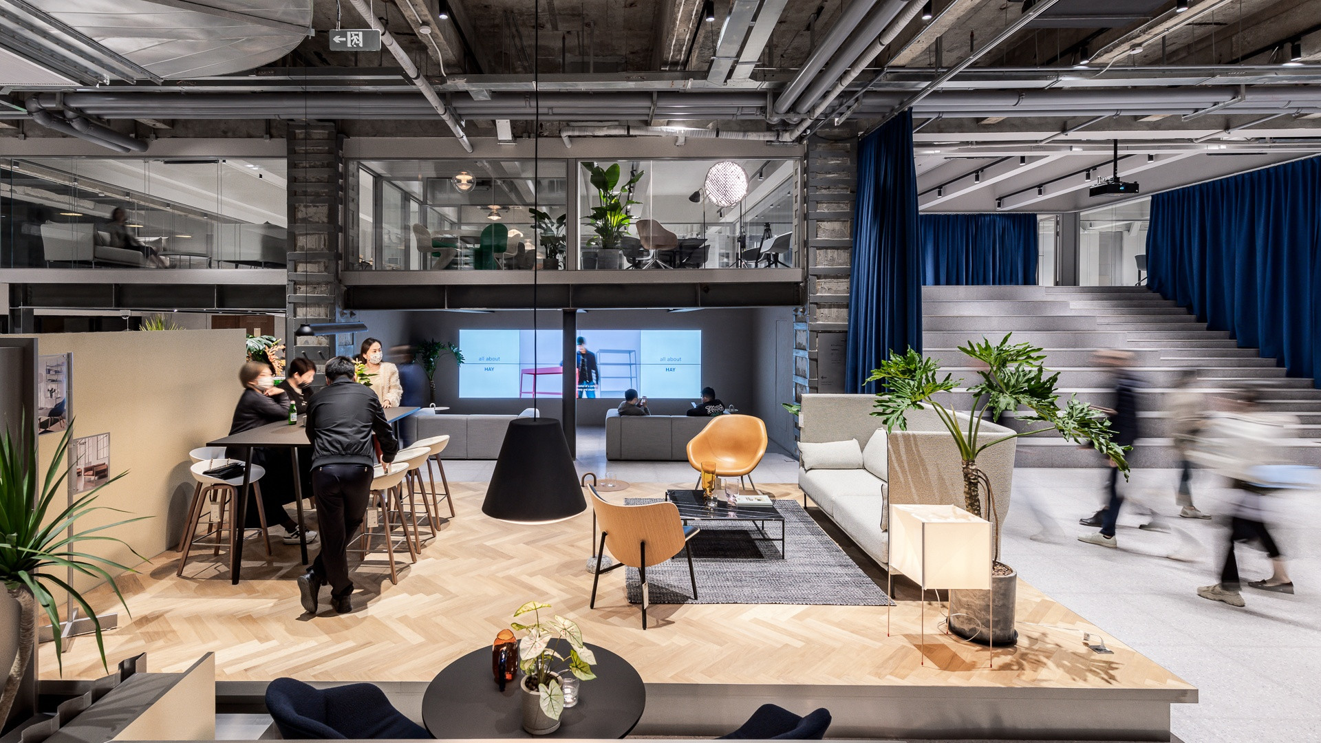 Frameweb | Social retail: 4 brands using their stores as community spaces